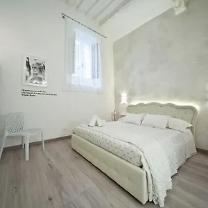 Whitehouse Guest house